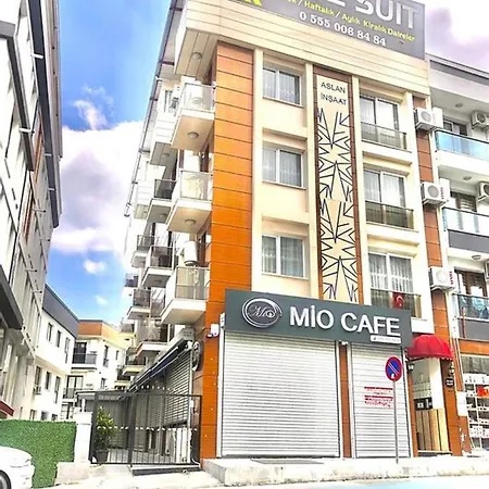 Alaz Aparthotel Buca